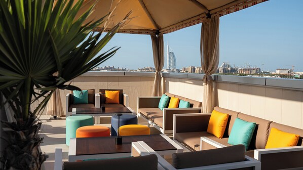 Restaurant - Holiday Inn Dubai - Al Barsha by IHG (Dubai)