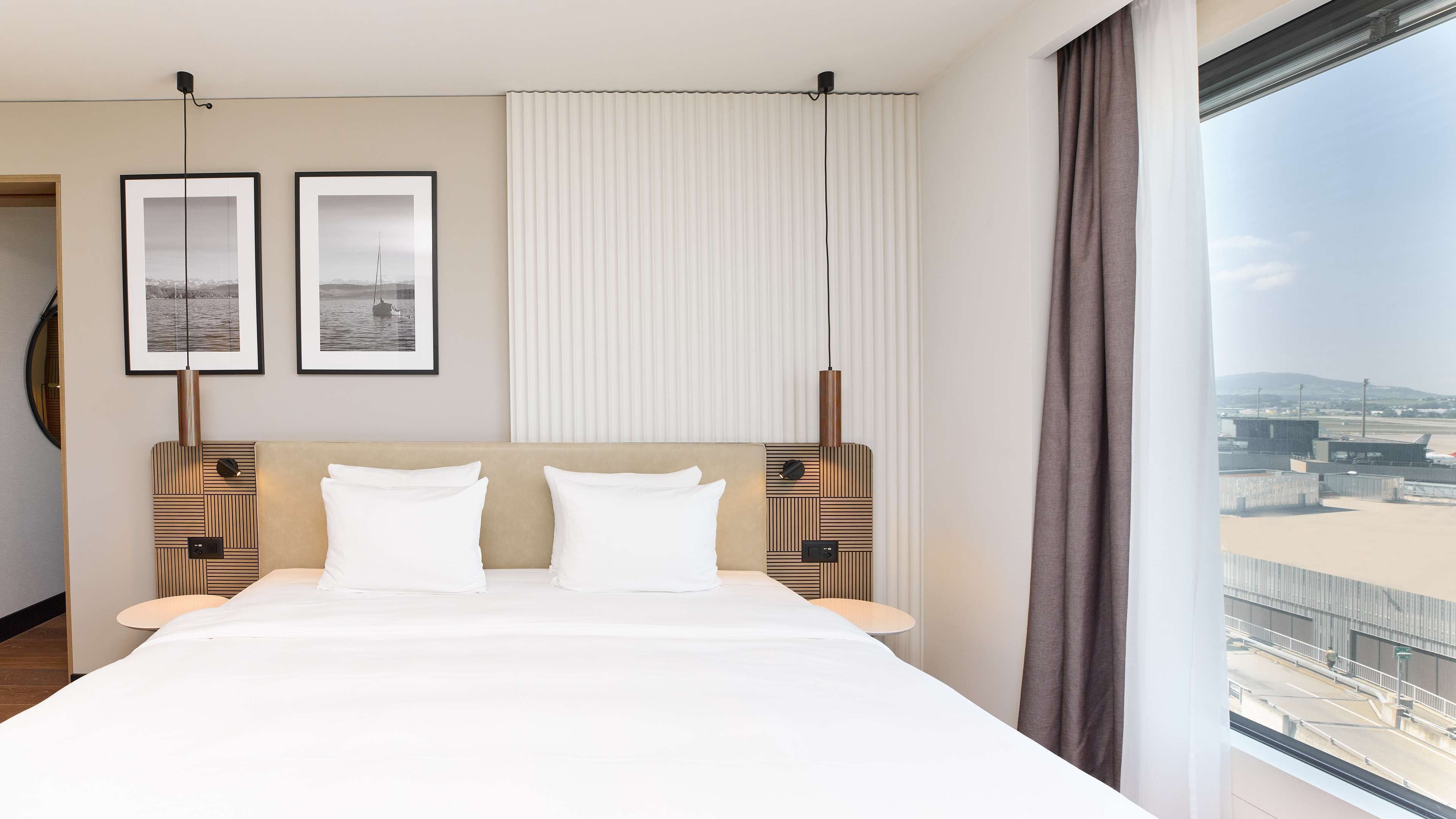 1 bedroom, hypo-allergenic bedding, in-room safe, desk