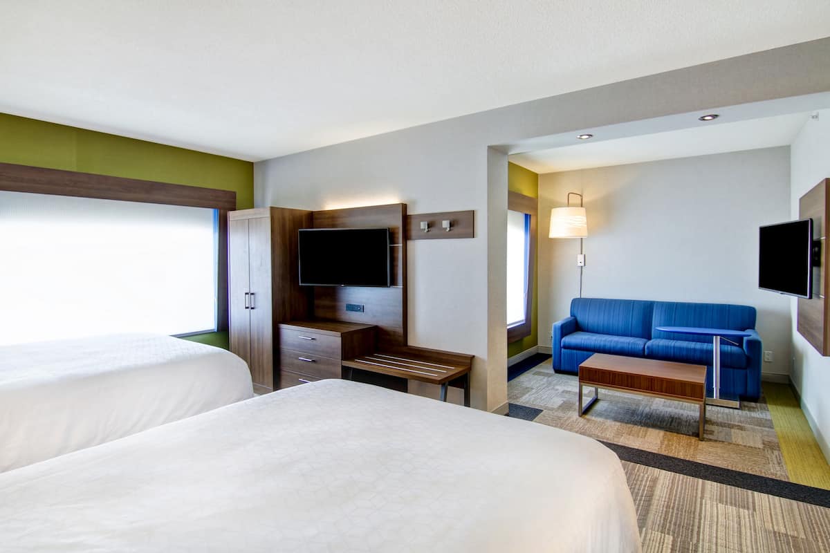 Suite, Multiple Beds (Extra Floor Space)