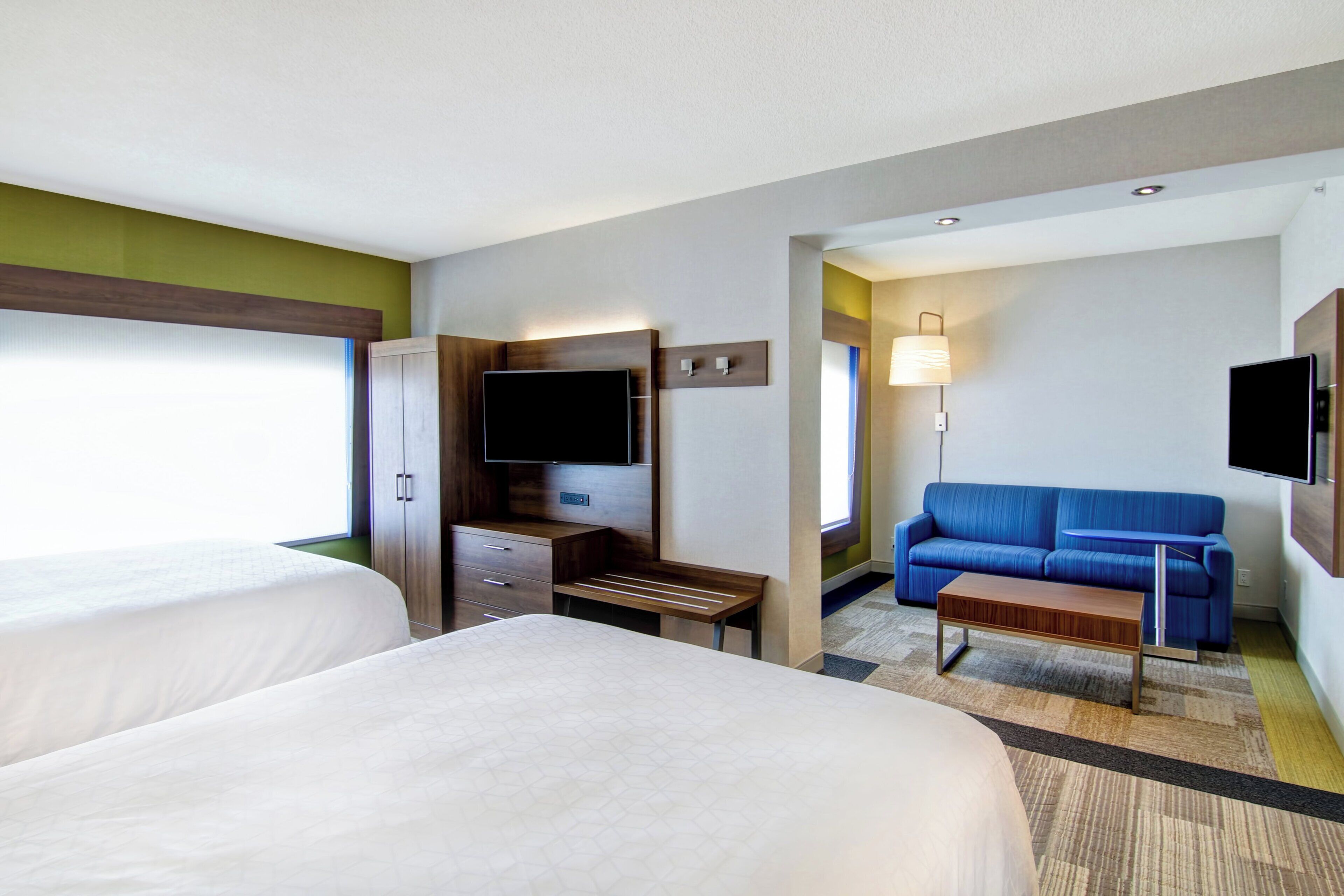 Suite, Multiple Beds (Extra Floor Space)