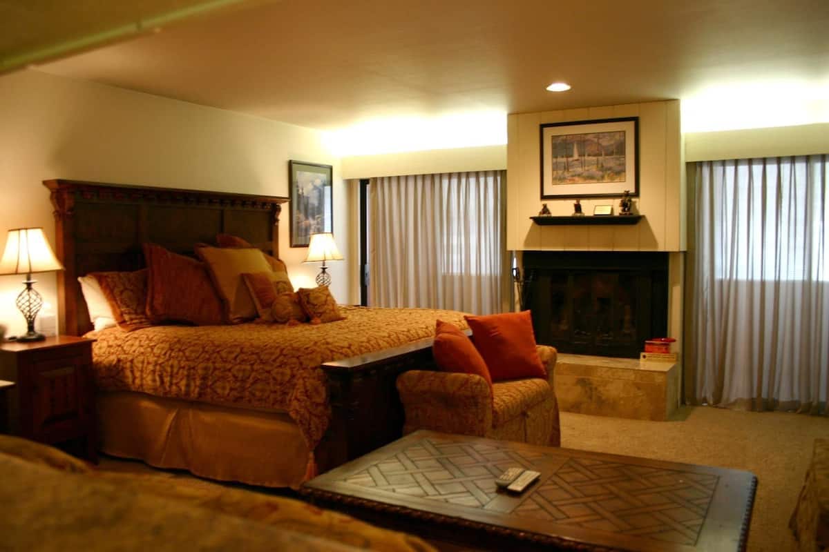 Ski-in/Ski-out Studio | Free WiFi