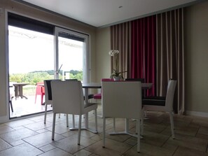 Dụng cụ pha cà phê/trà, ấm điện 