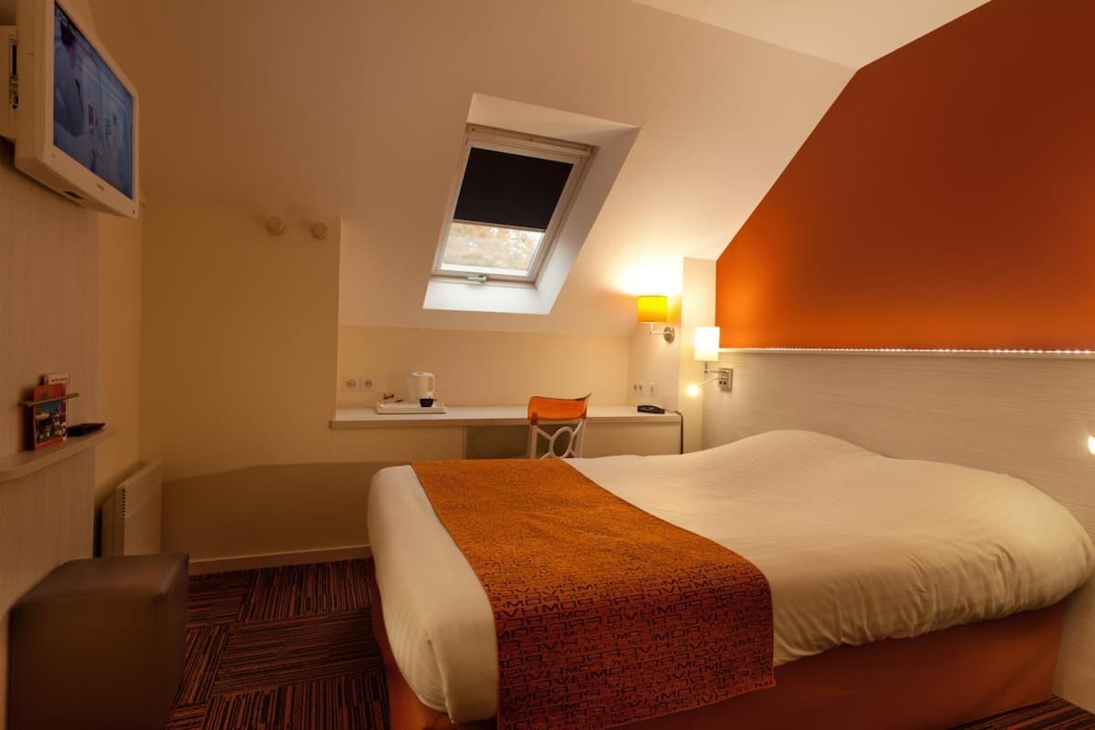 Standard Double Room (For 1 or 2 persons)