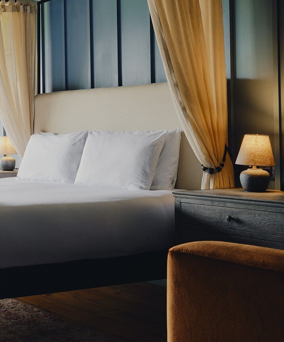 Suite estudio junior | Ropa de cama hipoalergénica, minibar, caja fuerte y escritorio
