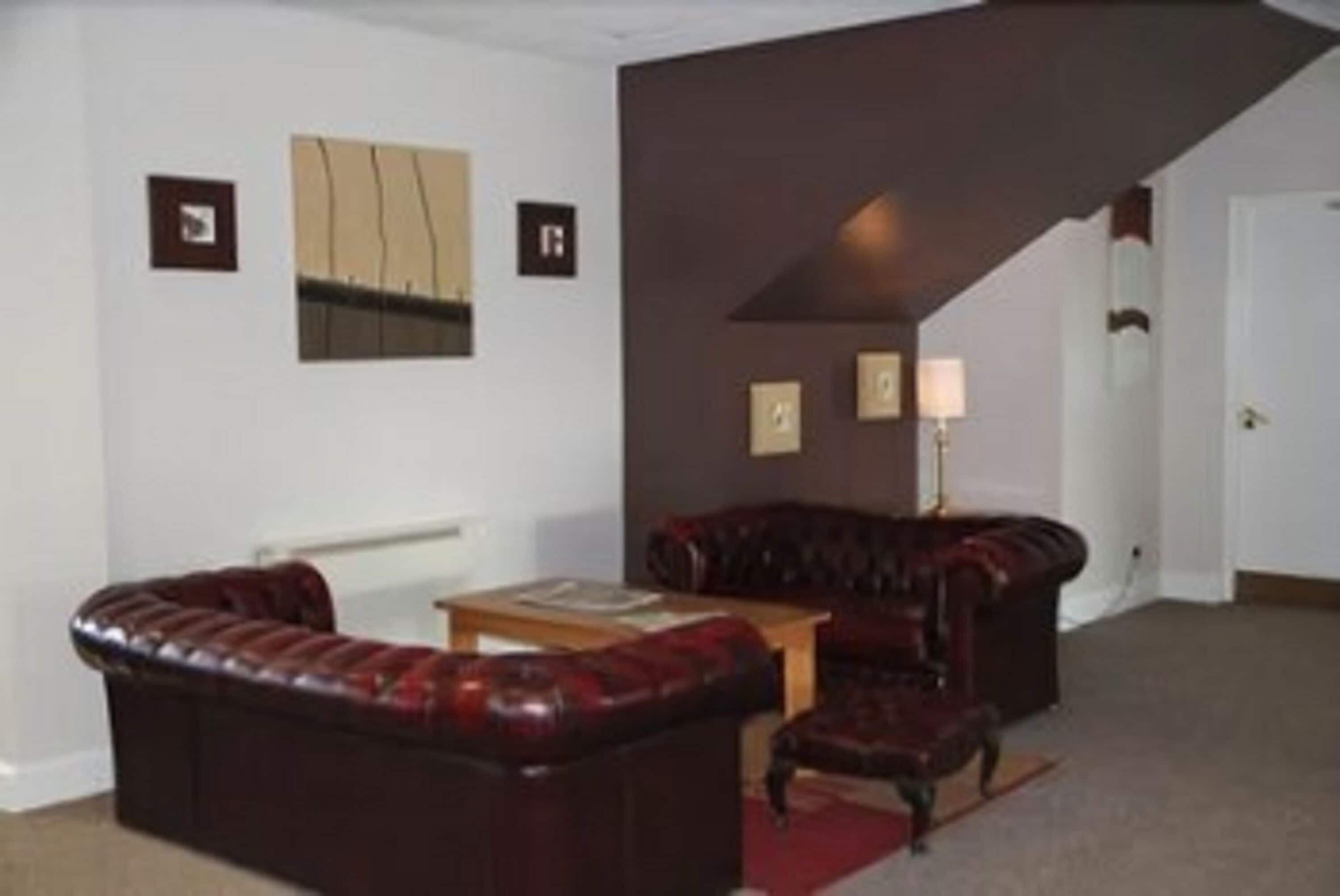 executive room | executive lounge