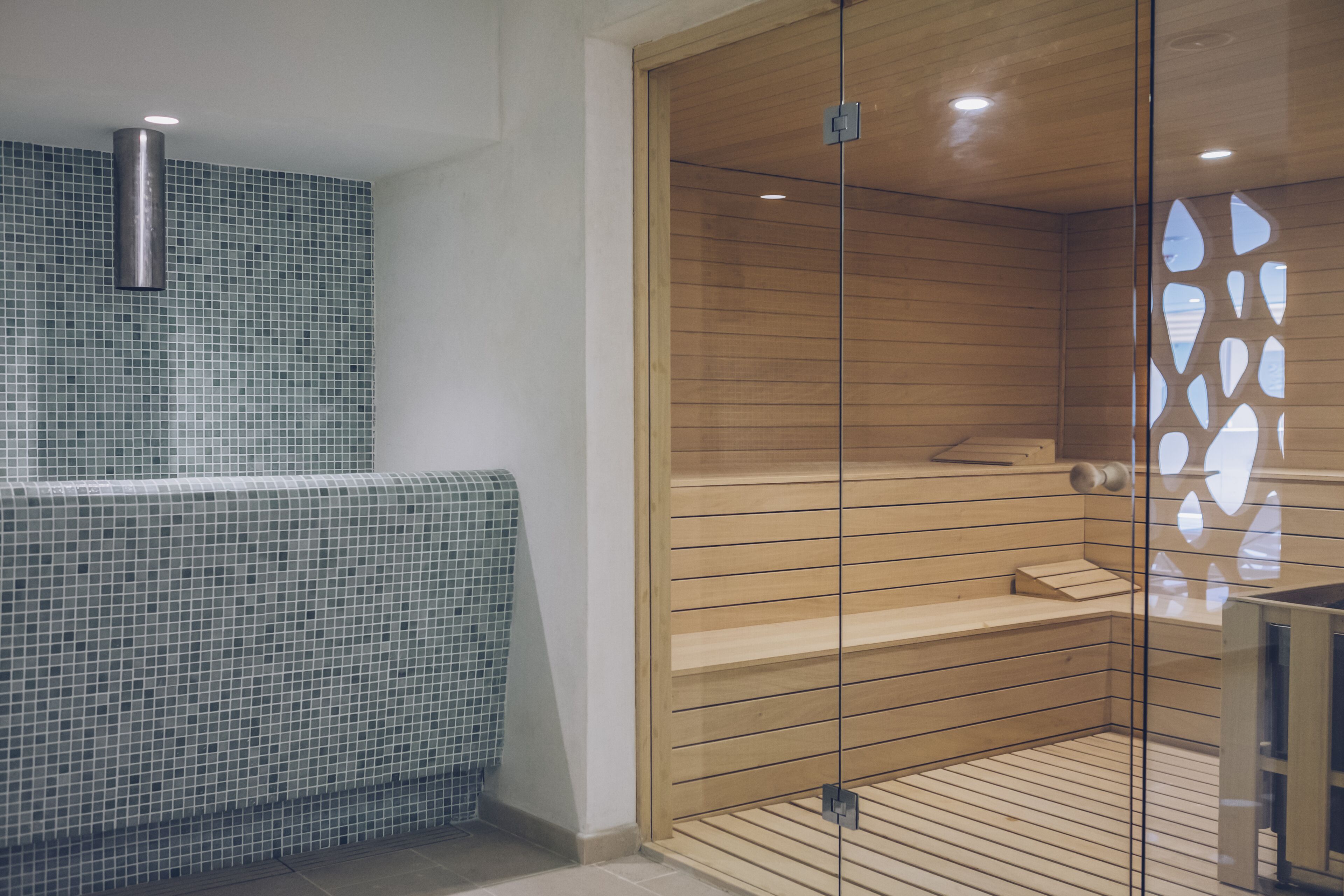 turkish bath/hammam, body treatments, massage/treatment rooms