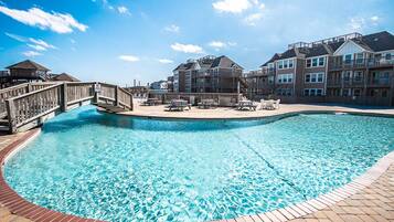 Indoor pool, outdoor pool