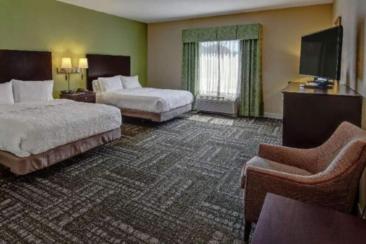 Desk, blackout drapes, iron/ironing board, free WiFi