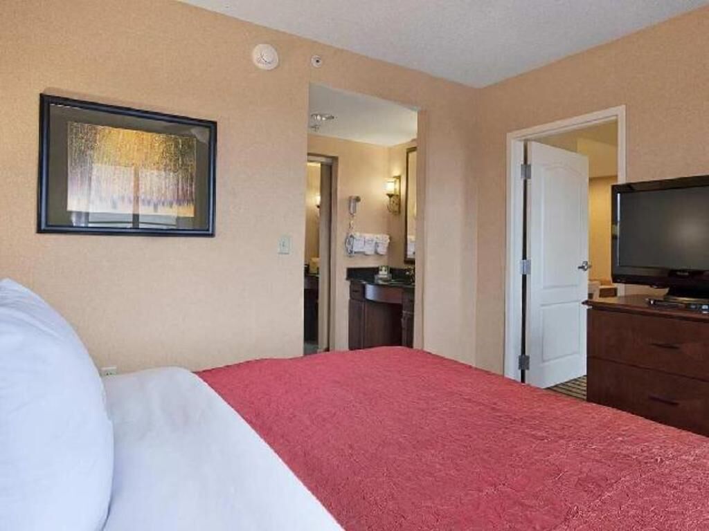 In-room safe, desk, iron/ironing board, free cribs/infant beds