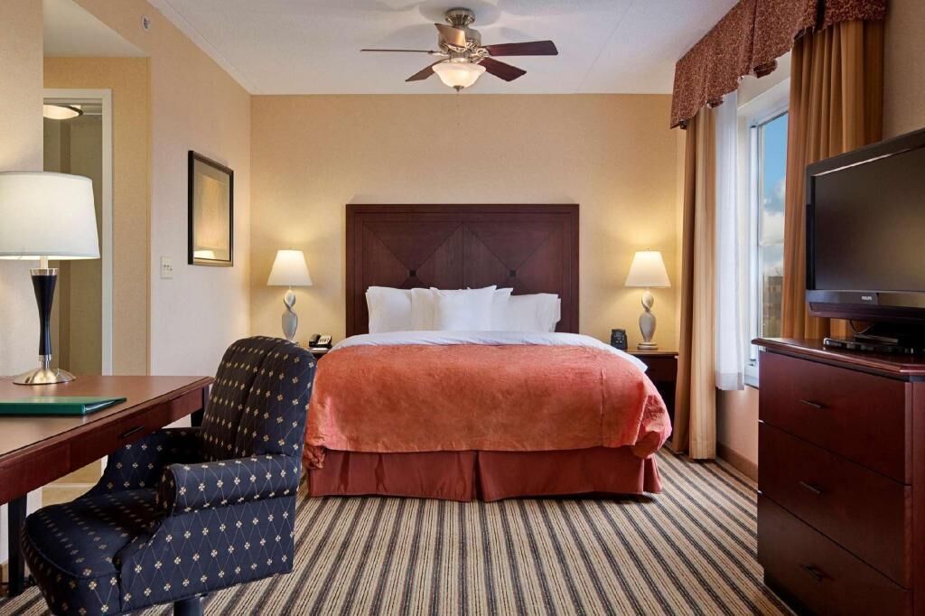 In-room safe, desk, iron/ironing board, free cribs/infant beds