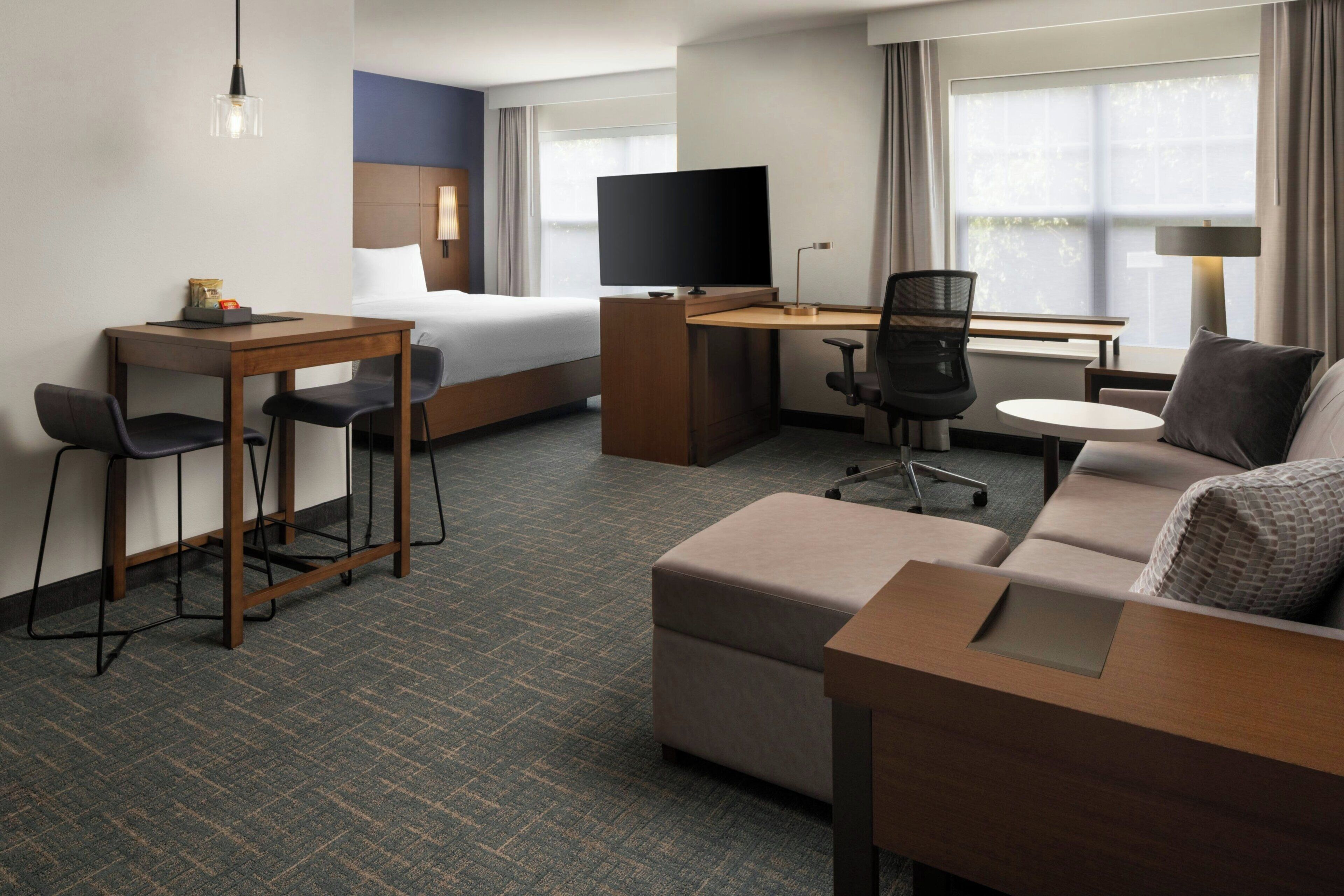 Premium bedding, in-room safe, desk, blackout curtains
