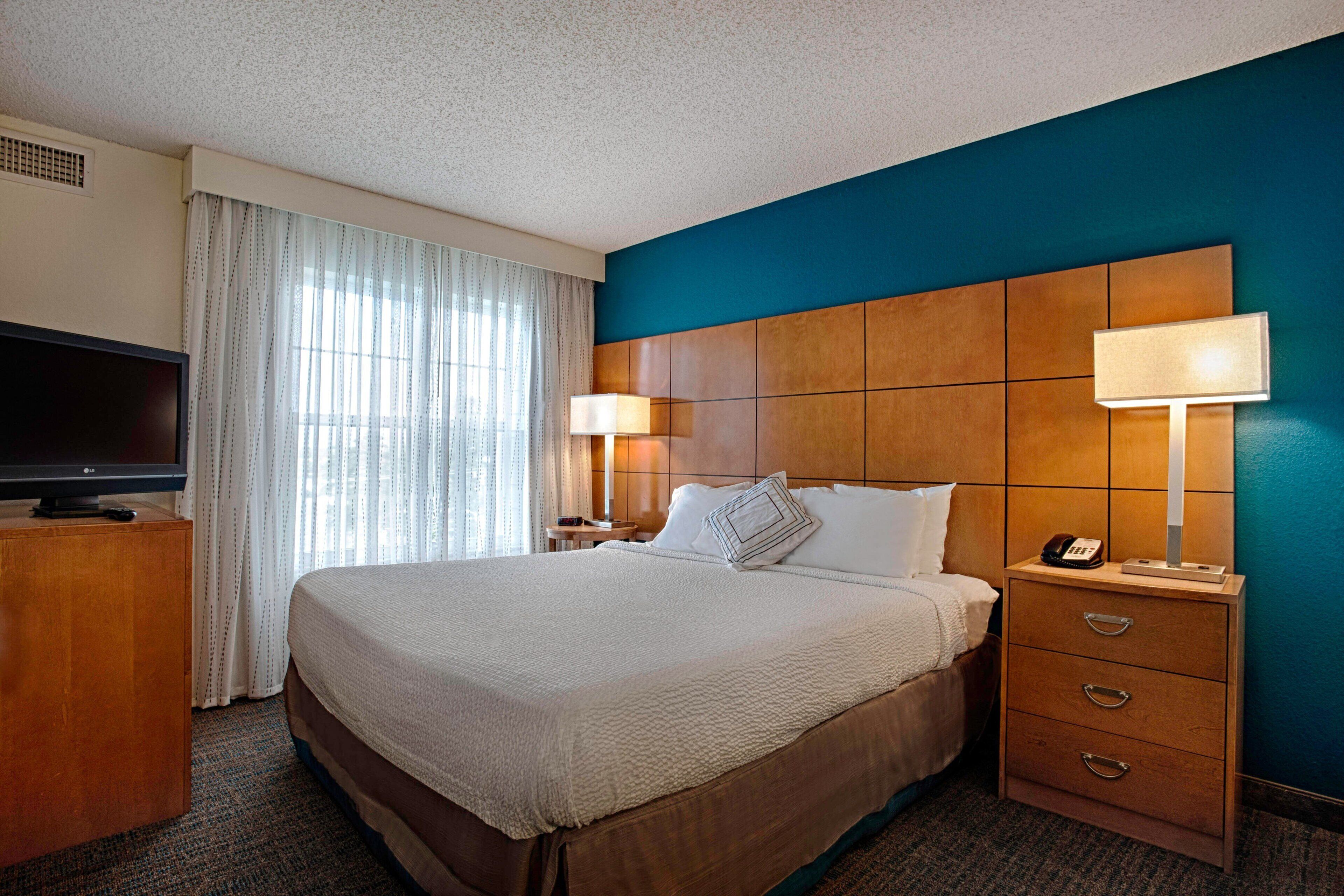 premium bedding, in-room safe, desk, blackout curtains