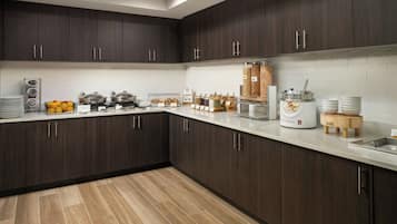 Free daily full breakfast