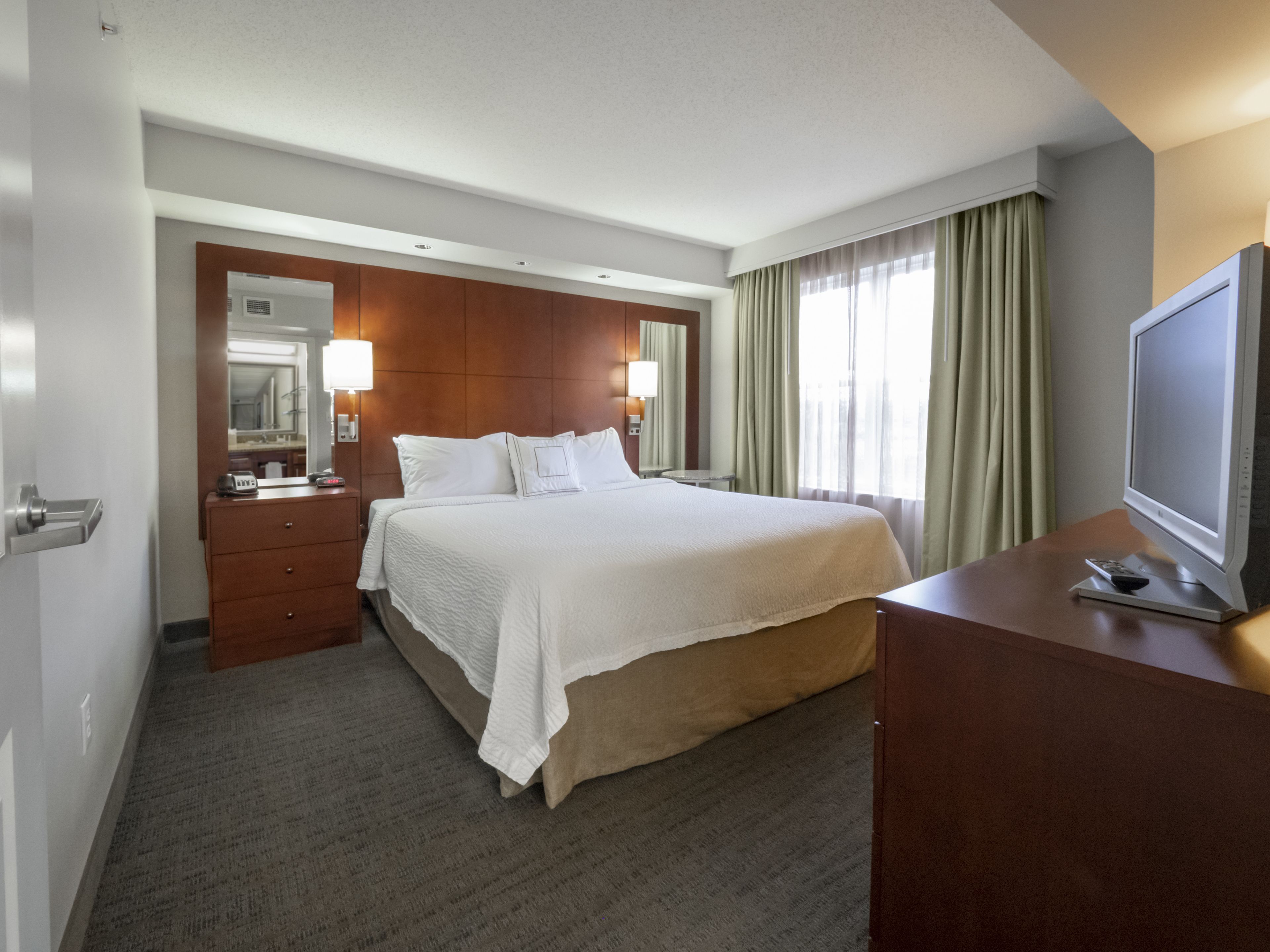 suite, 1 bedroom | desk, laptop workspace, blackout curtains, iron/ironing board