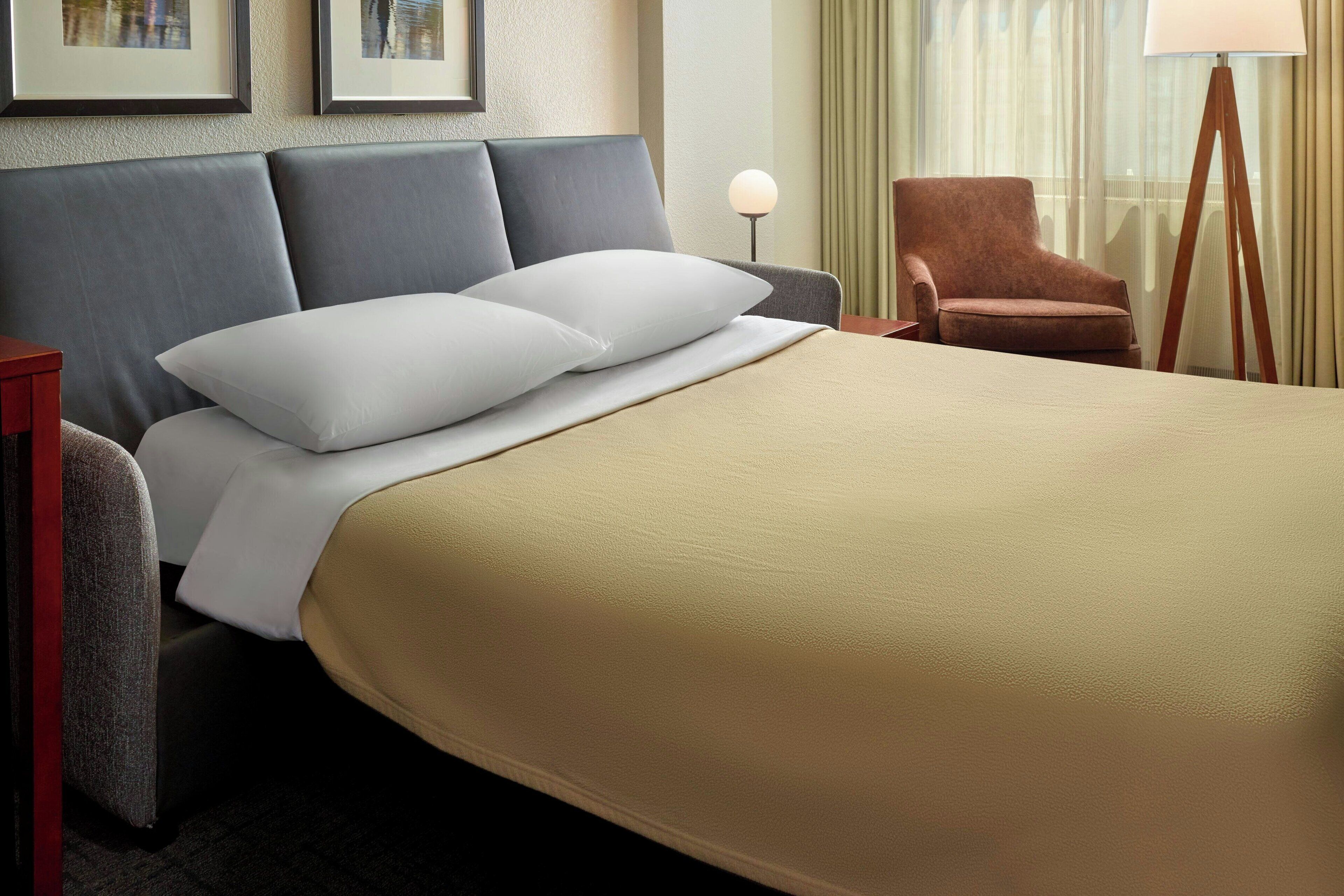 1 bedroom, premium bedding, in-room safe, desk