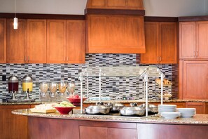 Free daily buffet breakfast