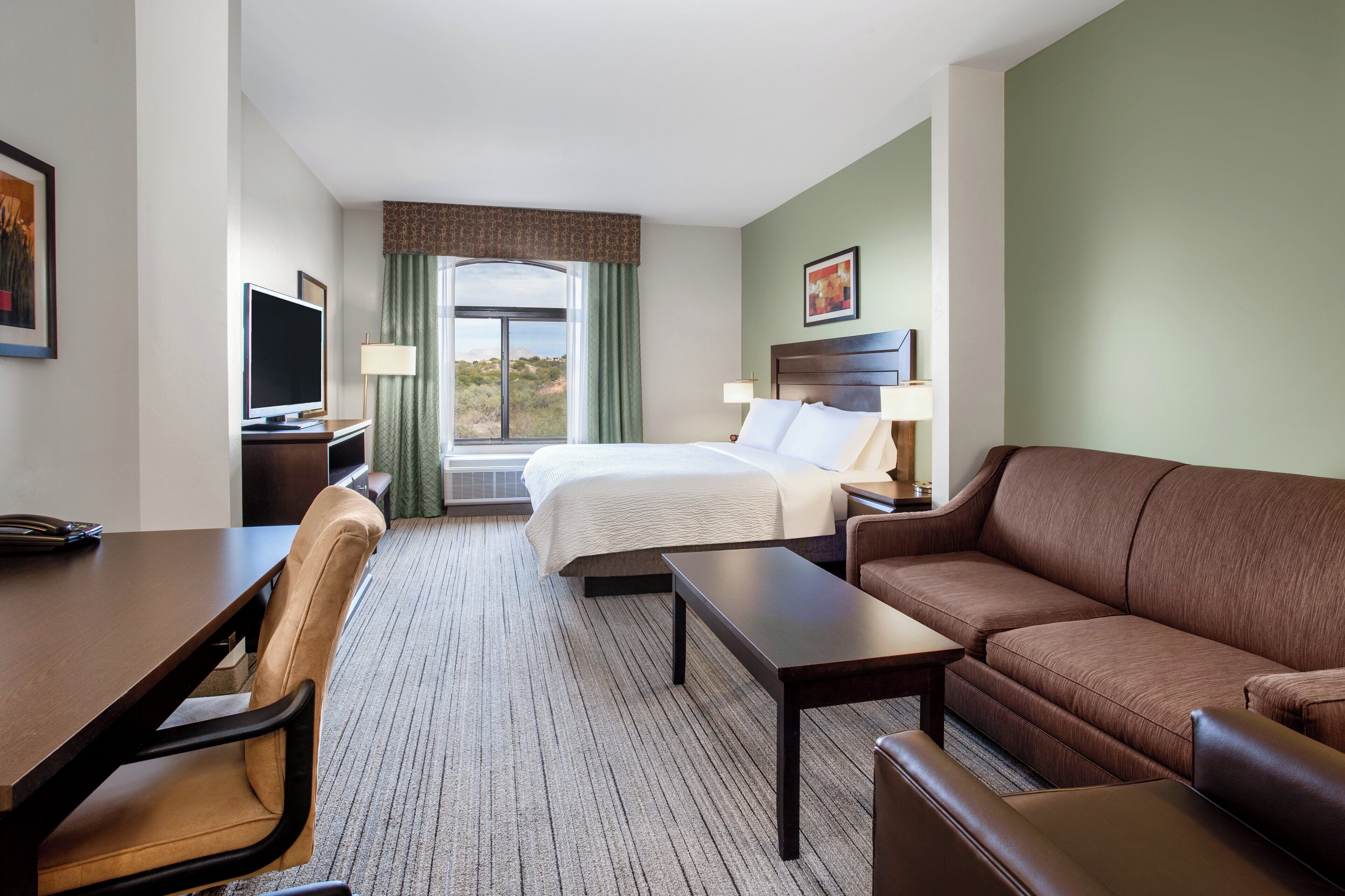 suite, 1 king bed | 1 bedroom, hypo-allergenic bedding, desk, iron/ironing board