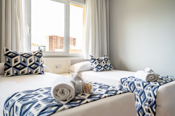 Quadruple Room | Minibar, in-room safe, free WiFi, bed sheets