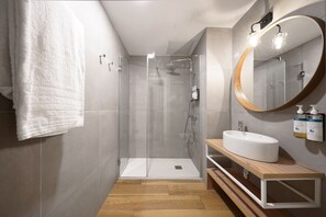 Double Room | Bathroom