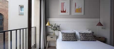 Chambre double | 1 chambre, literie de qualité, coffre-fort, décor unique