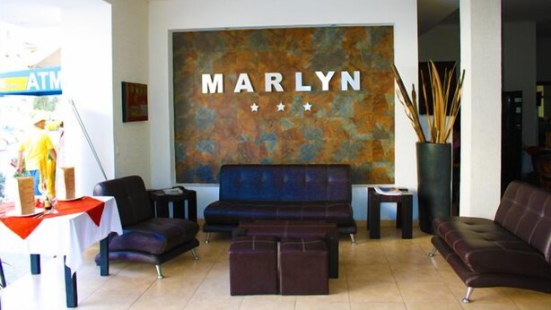 Lobby sitting area - Marlyn Hotel (Puerto Vallarta)