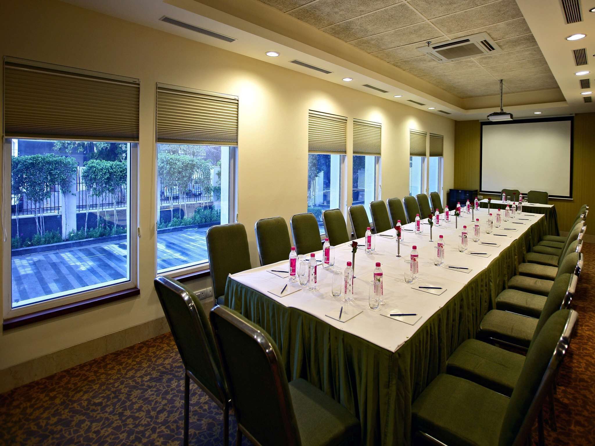 Foto - Muse Sarovar Portico Nehru Place