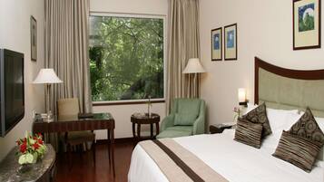 Premium bedding, minibar, in-room safe, desk