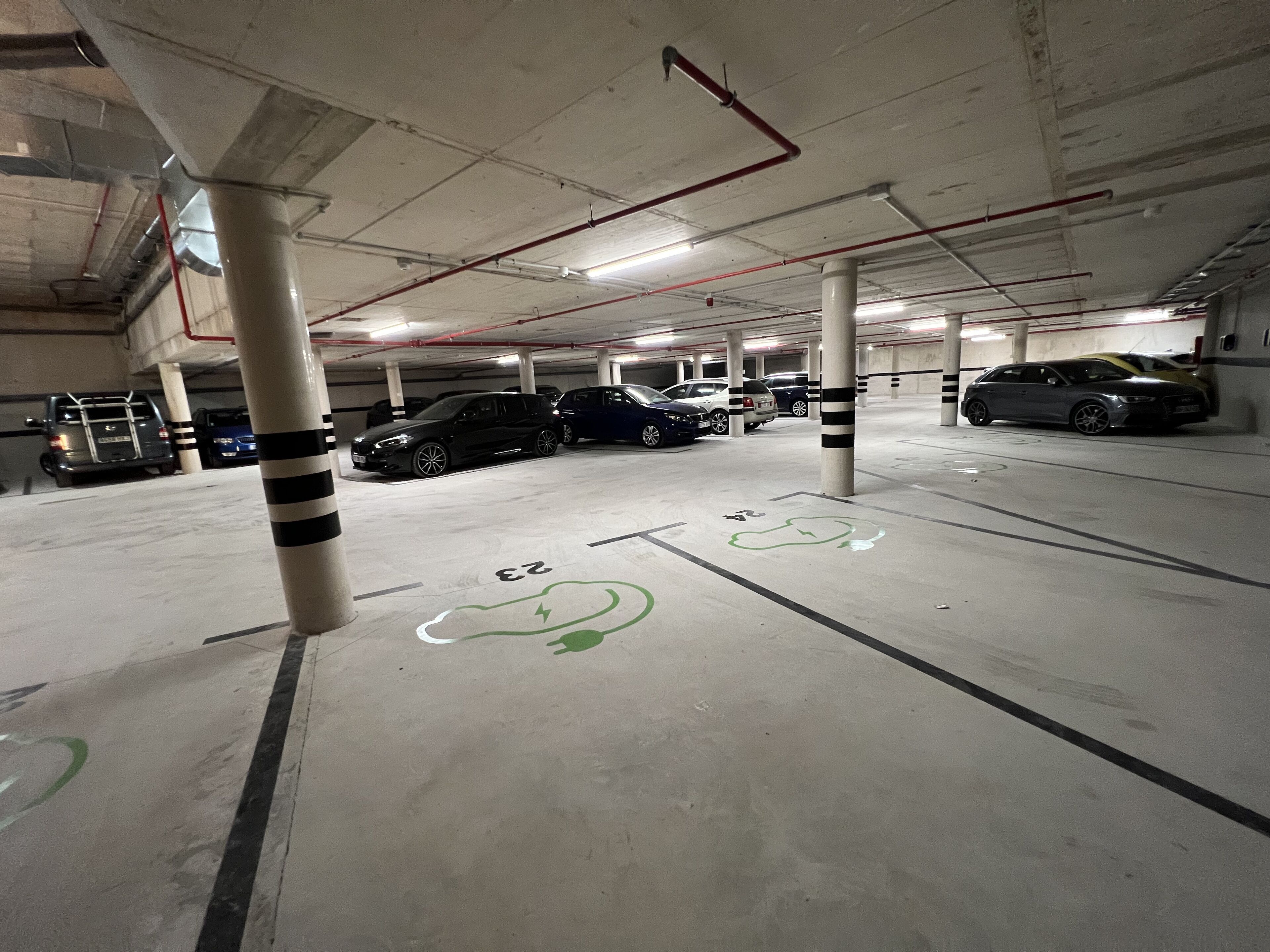 self-parking (surcharge) 21 per day