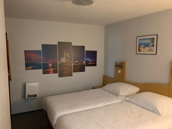 Standard Room, 2 Single Beds