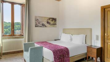 1 bedroom, in-room safe, individually decorated, individually furnished