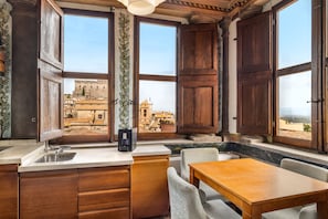 Apartment, 1 Bedroom | Private kitchen