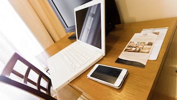 單人房 | 書桌、遮光窗簾/窗簾、隔音、熨斗/熨衫板
