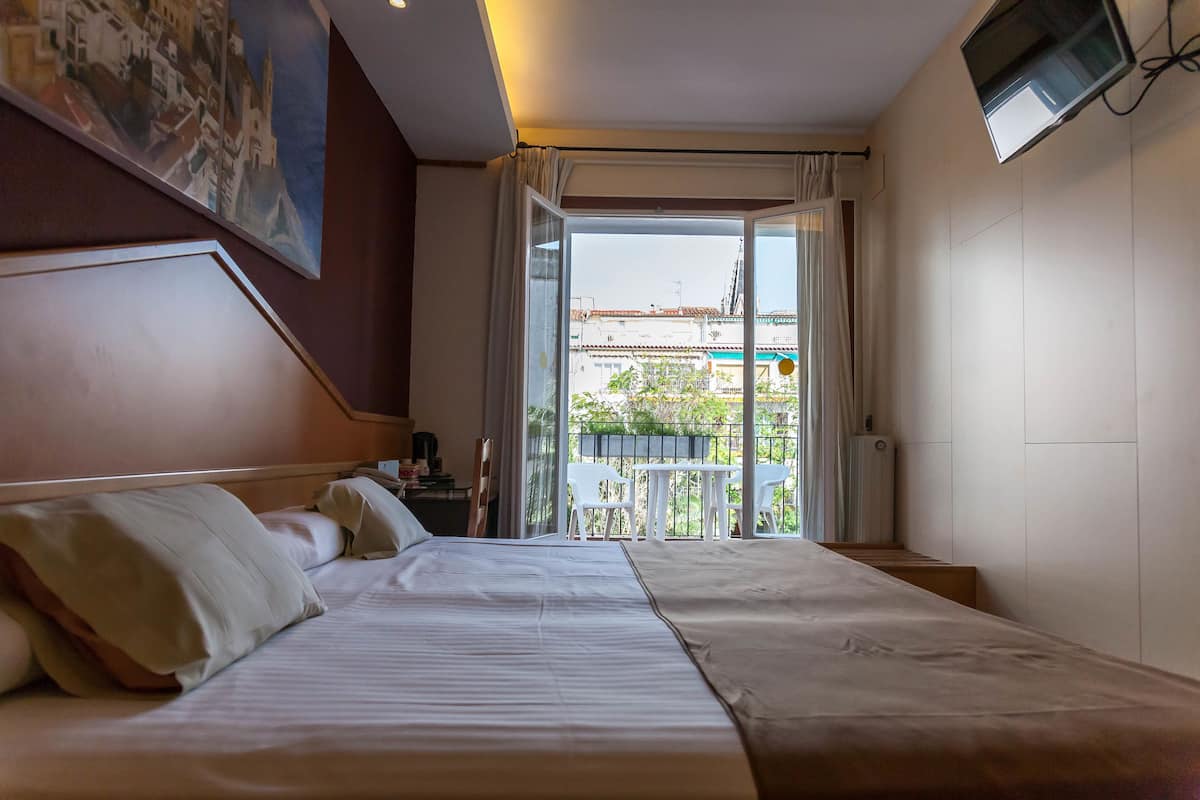 Double or Twin Room, Balcony | Premium bedding, in-room safe, desk, blackout drapes