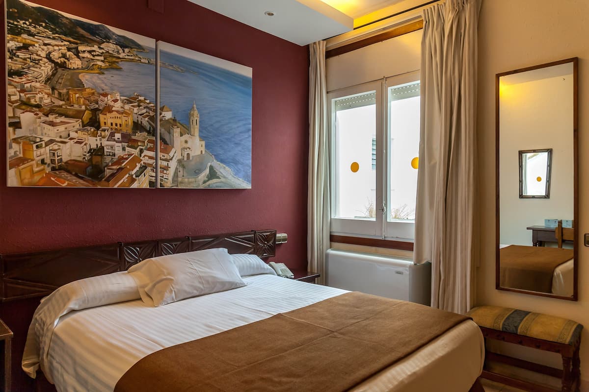 Double or Twin Room | Premium bedding, in-room safe, desk, blackout drapes
