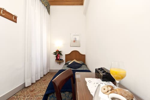 Bureau, Wi-Fi gratuit, draps fournis