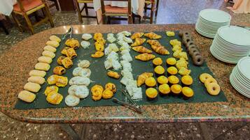 Tägliches inbegriffenes Frühstücksbuffet
