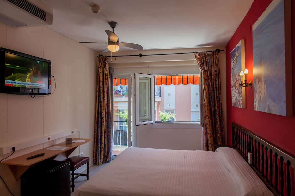 double or twin room, balcony | desk, blackout curtains, free wifi, bed sheets