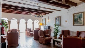 Sala de estar en el lobby