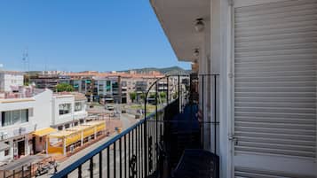 Kamer, 1 twee- of 2 eenpersoonsbedden, balkon | Balkon