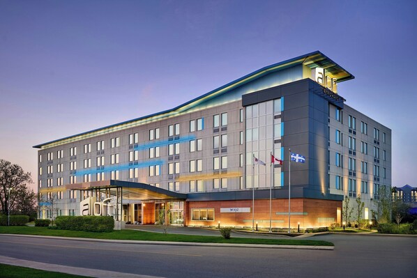 Exterior - Aloft by Marriott Montreal Airport (Dorval)