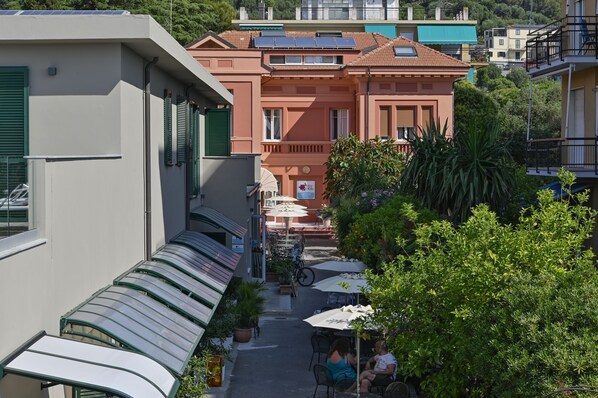 숙박 시설 정면