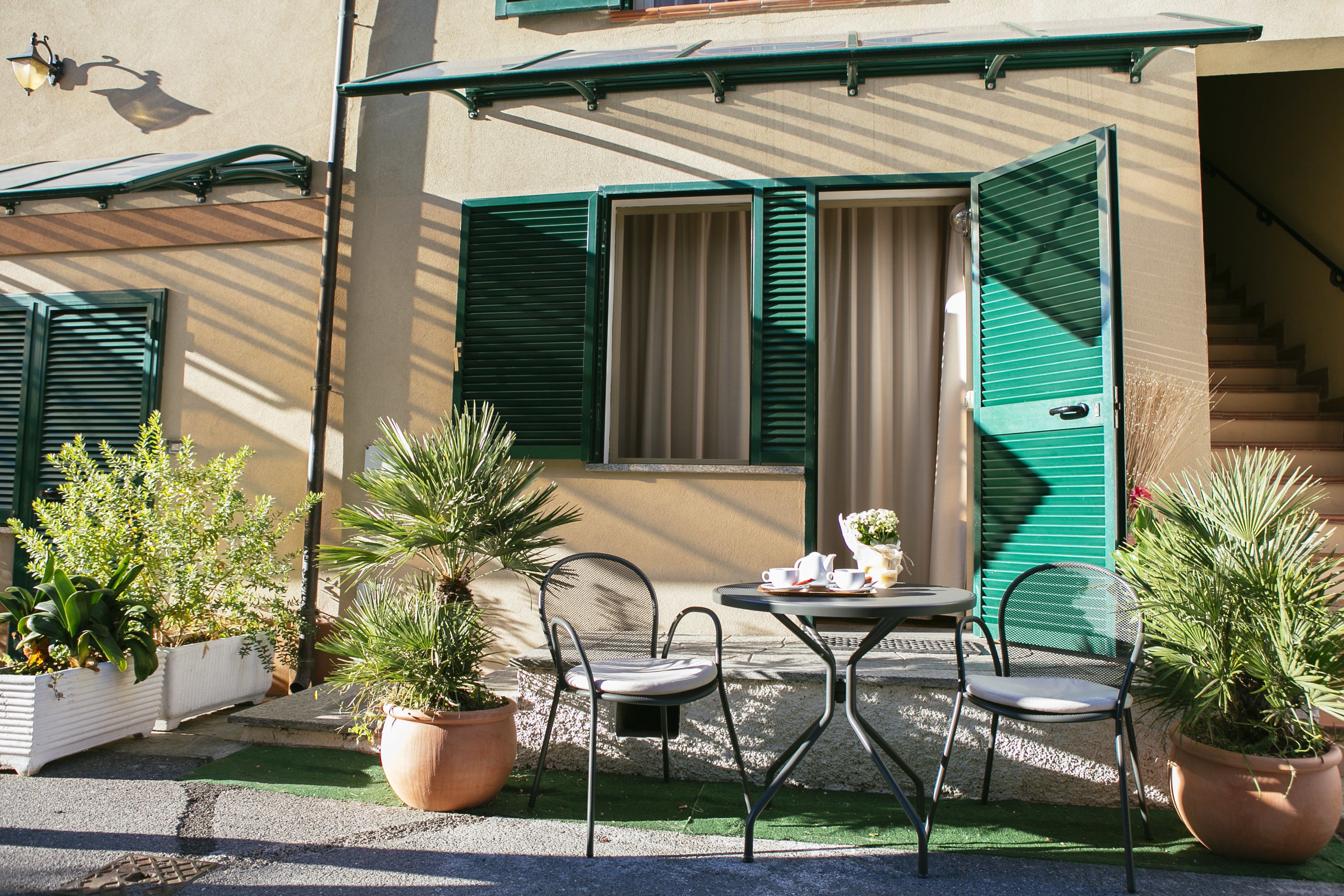 double room single use | 1 bedroom, in-room safe, desk, soundproofing