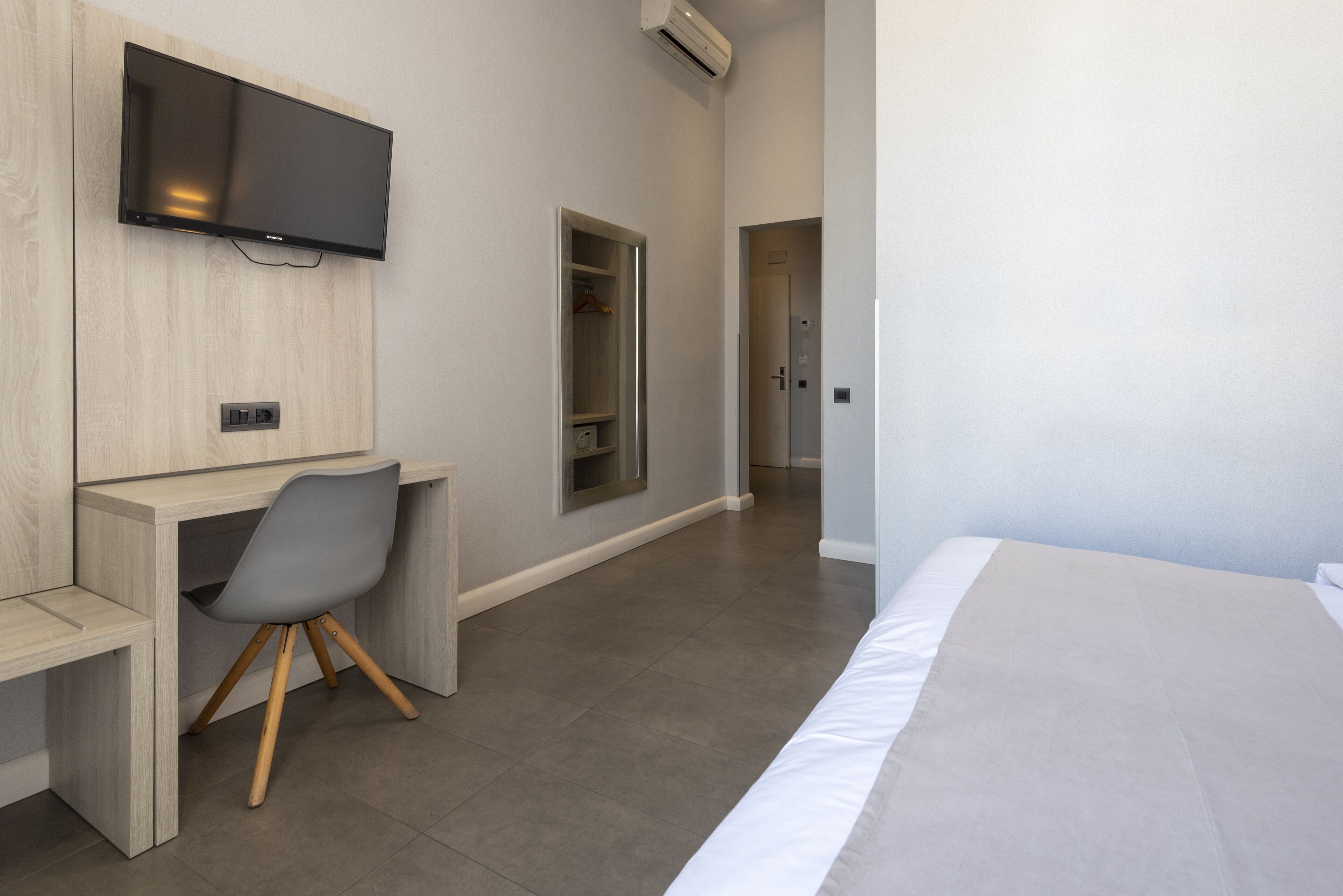 Photo - Plaza Goya Rooms