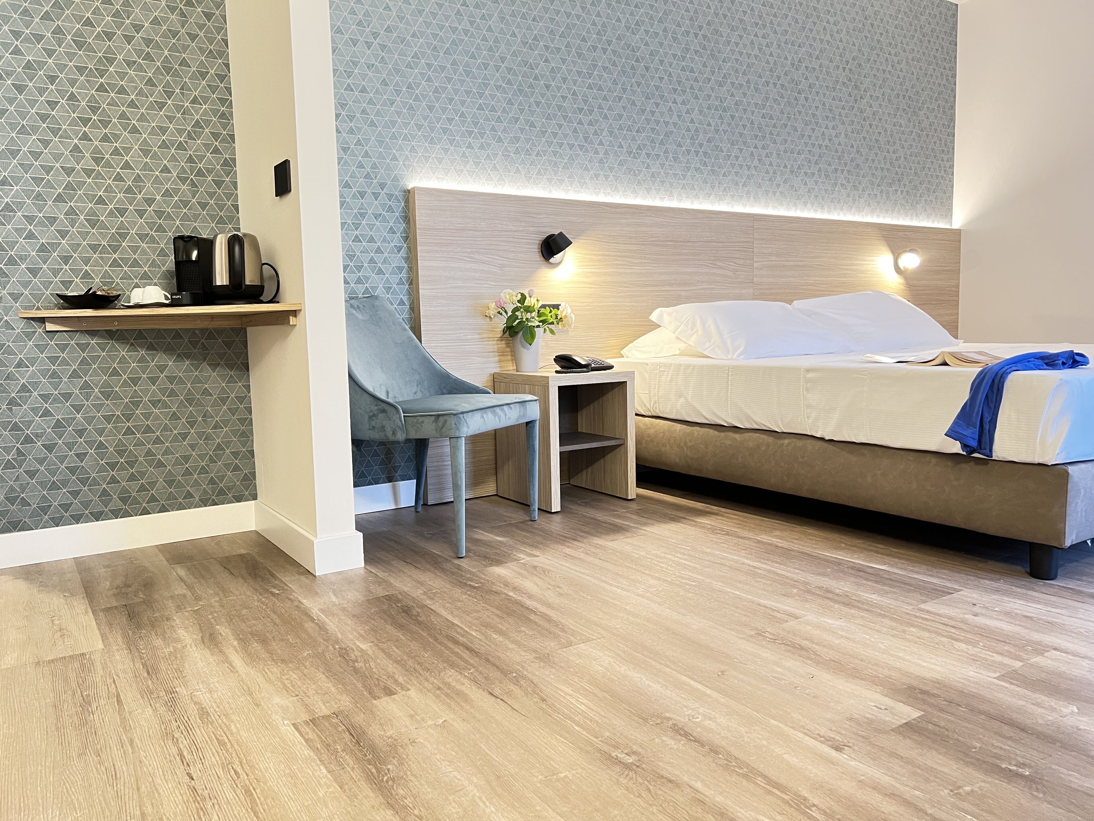 Premium bedding, down duvets, minibar, in-room safe