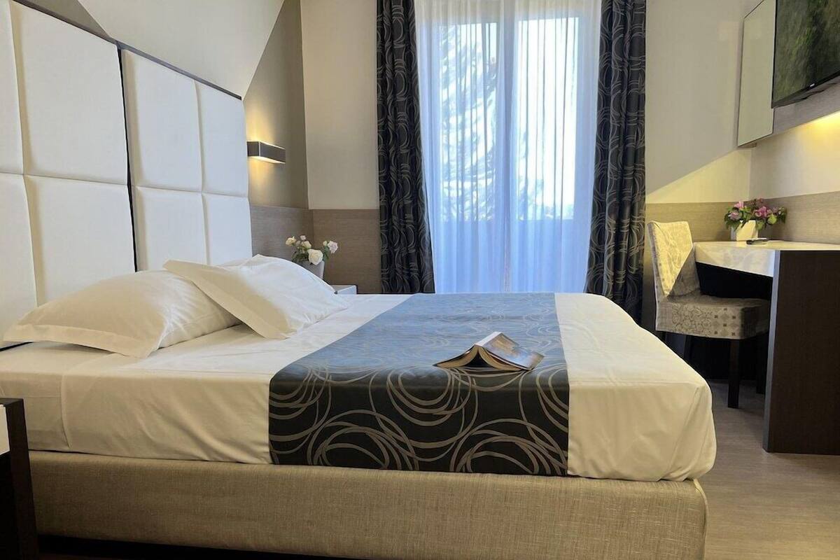 Literie de qualité supérieure, couette en duvet d'oie, minibar