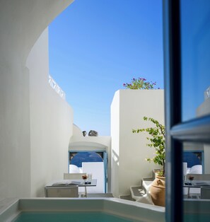 Junior Suite with hot tub & caldera view | View from room - Pantelia Suites (Santorini)