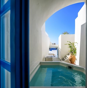 Junior Suite with hot tub & caldera view | Privat bubbelpool