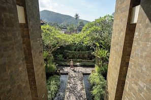 Garden view - Ramayana Candidasa Beach Resort (Manggis)
