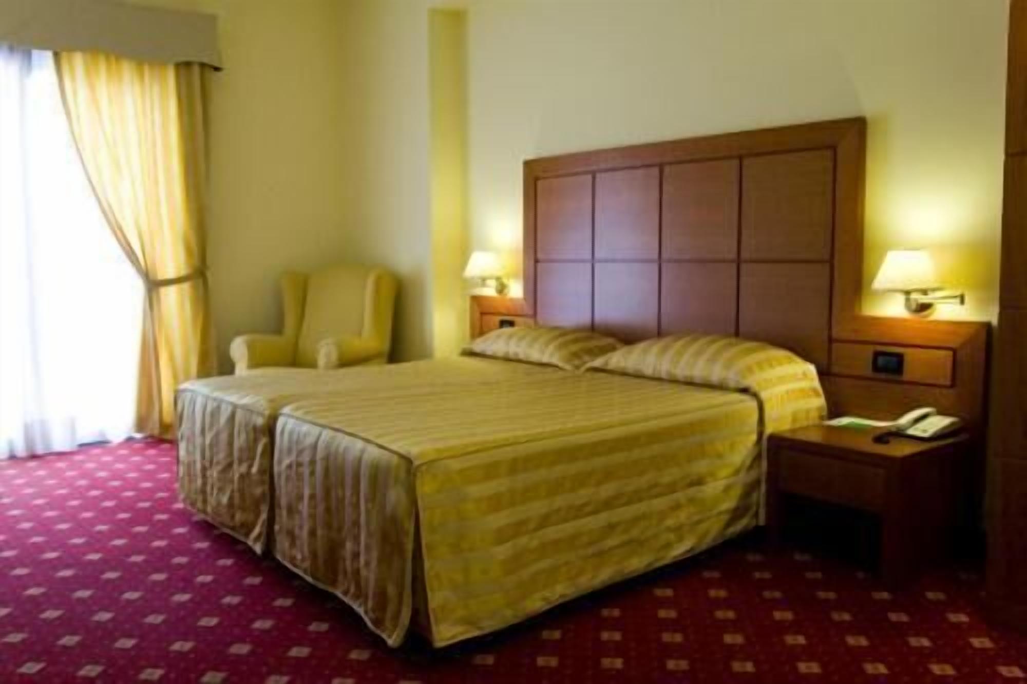 hypo-allergenic bedding, minibar, in-room safe, individually furnished