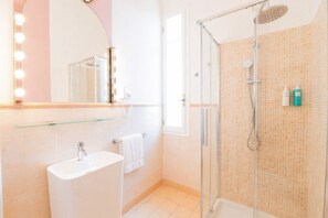 Classic-Doppelzimmer | Badezimmer
